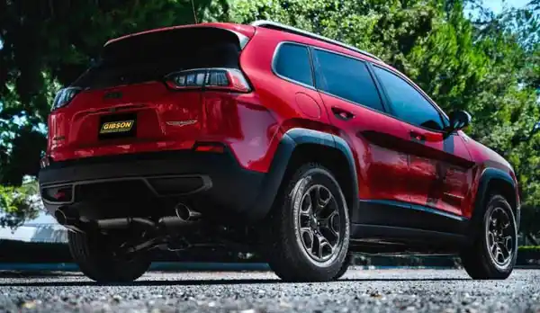 Don’t Miss Out Gibson 14-20 Jeep Cherokee 3.2L 2.5in/2.25in Cat-Back Dual Split Exhaust - Stainless